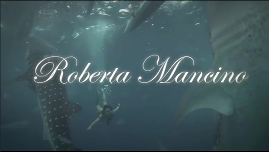 Video: Roberta Mancino – Model Daredevil!